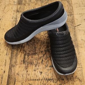 MERRELL Applaud Slide Sneaker Black Women's Size 8.5‎ Comfort Walking Outdoors